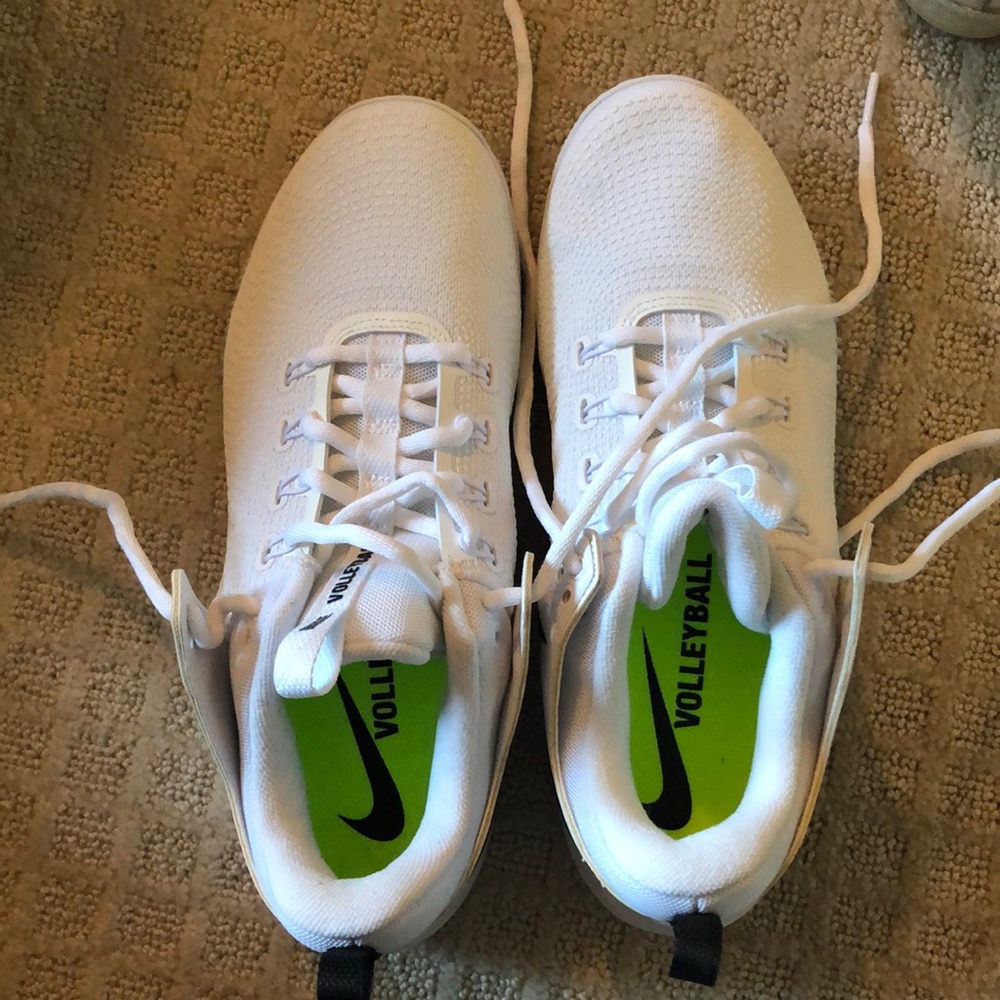 Nike Zoom Volleyball shoes - white size 9